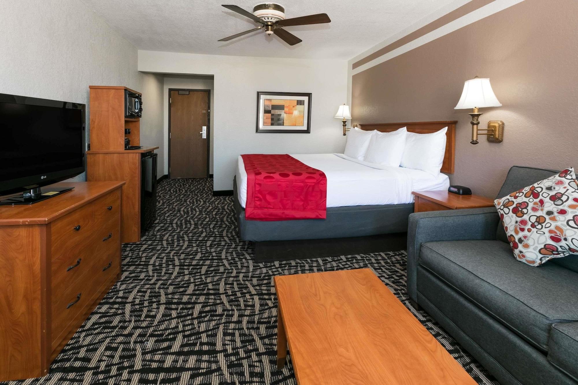 Ramada By Wyndham Oklahoma City Airport North Exteriér fotografie