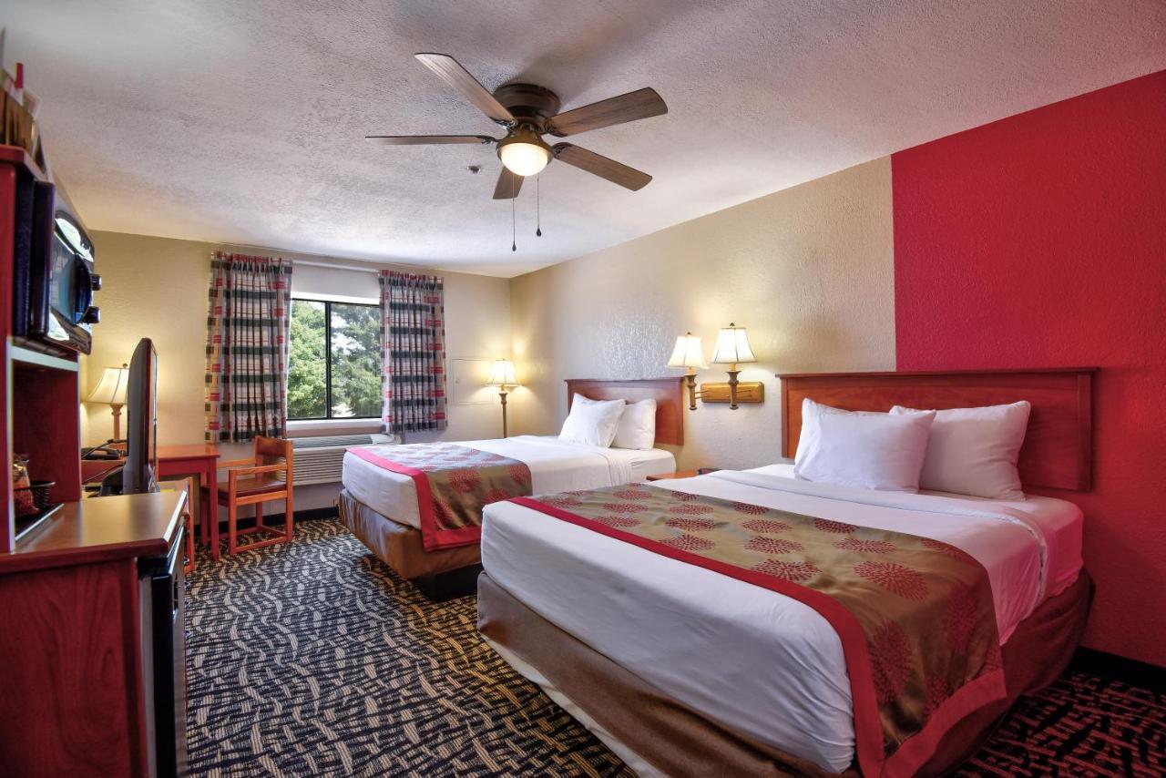 Ramada By Wyndham Oklahoma City Airport North Exteriér fotografie