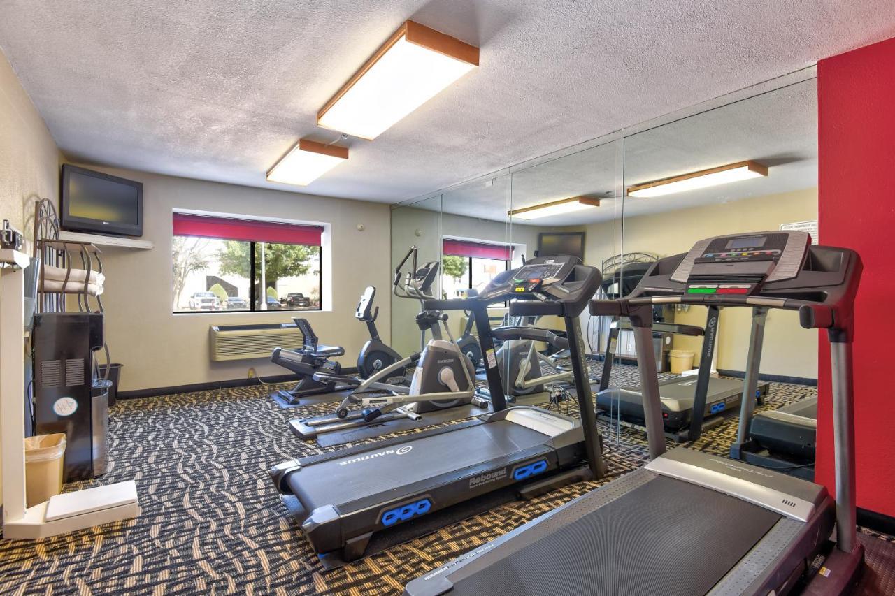 Ramada By Wyndham Oklahoma City Airport North Exteriér fotografie