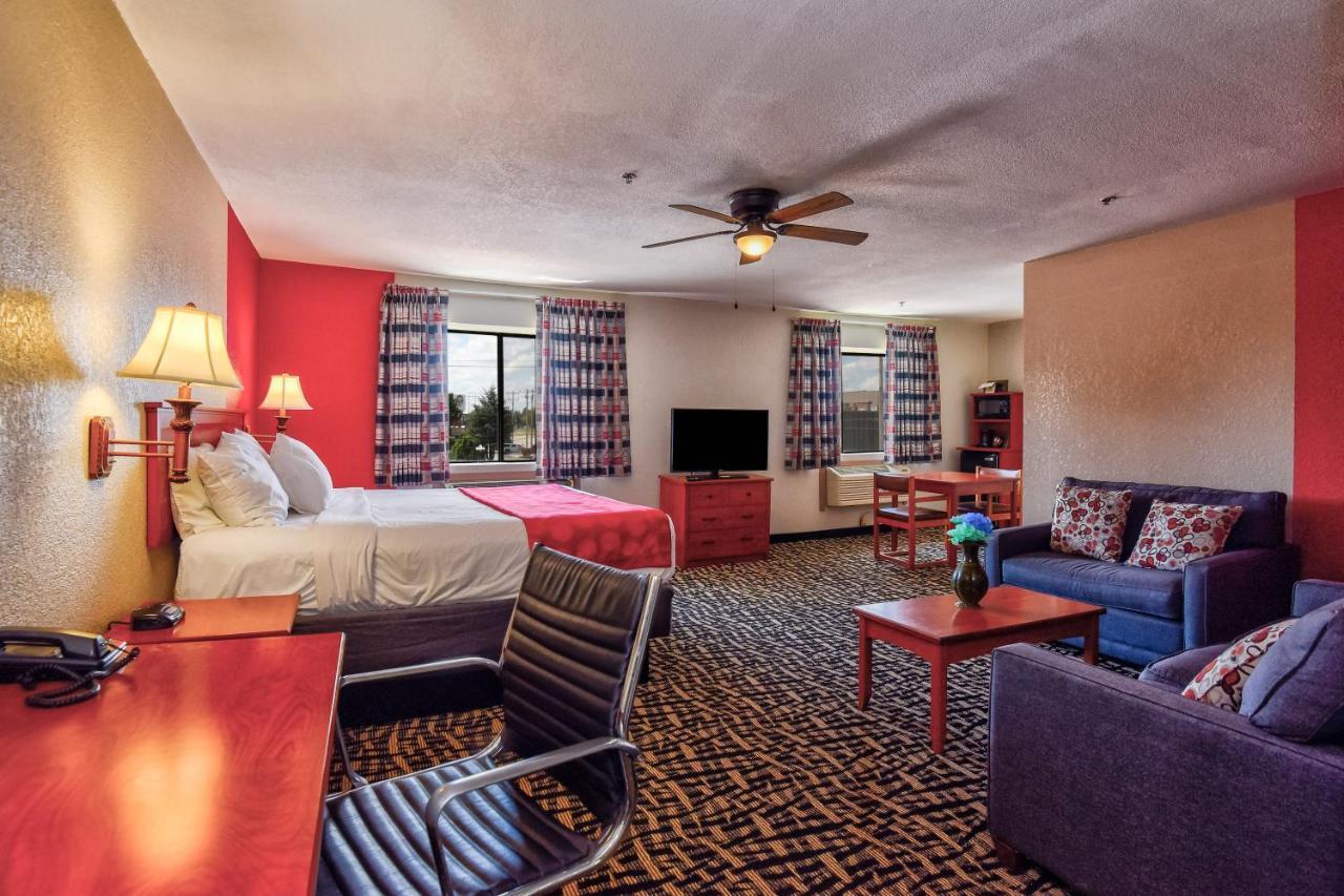 Ramada By Wyndham Oklahoma City Airport North Exteriér fotografie
