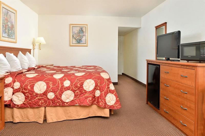 Ramada By Wyndham Oklahoma City Airport North Exteriér fotografie